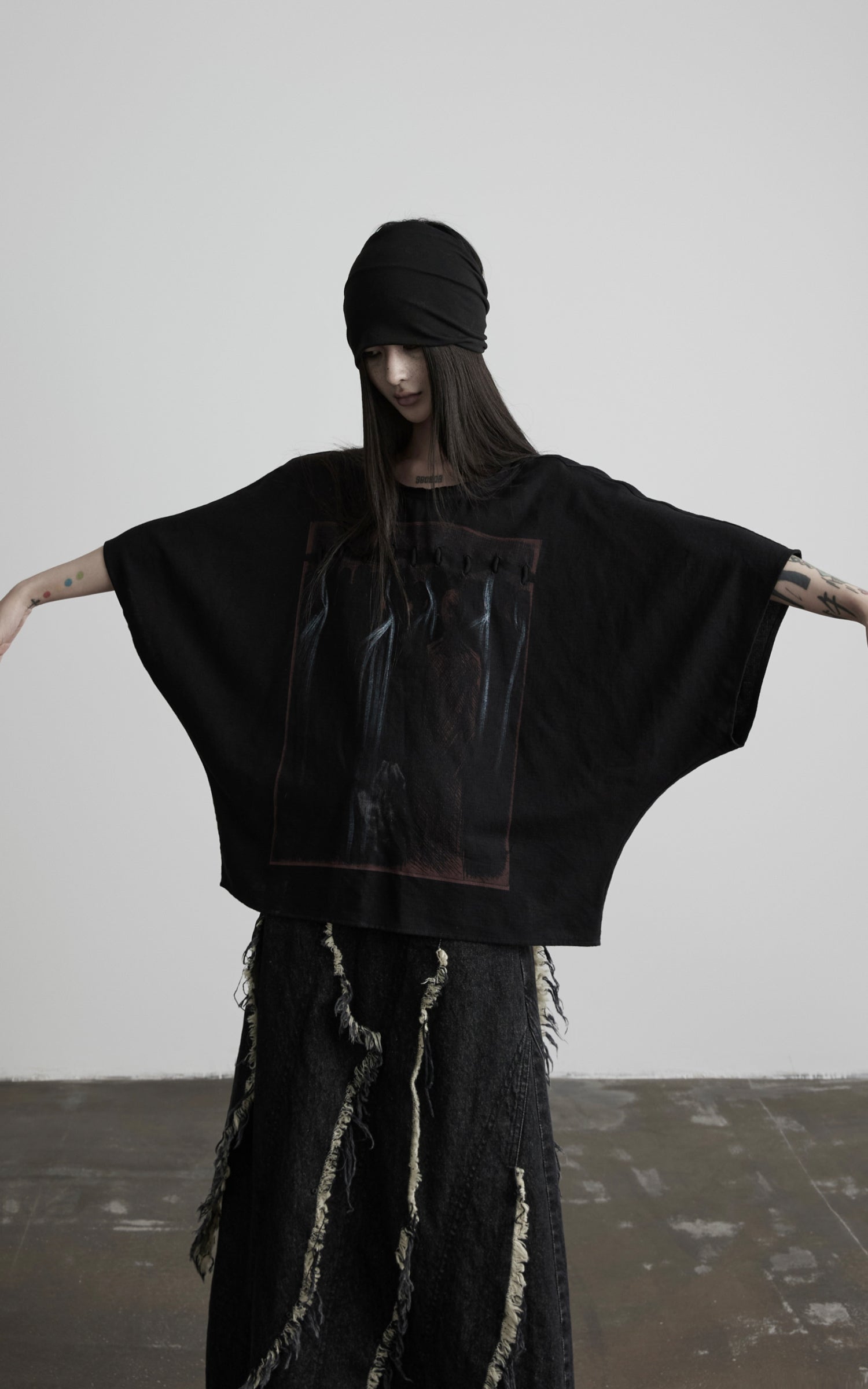 DOINDULGE Oversized Graphic Batwing Sleeve T-Shirt