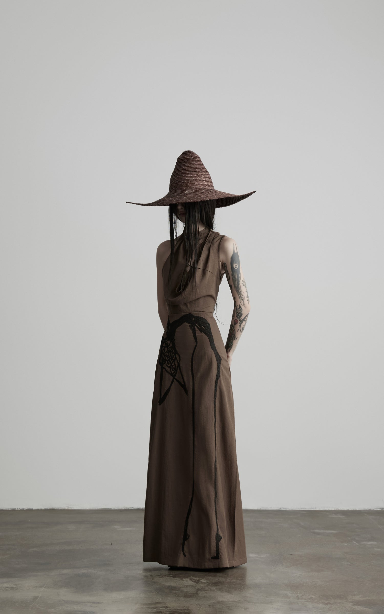DOINDULGE Halter Cowl Neck Embroidered Maxi Dress
