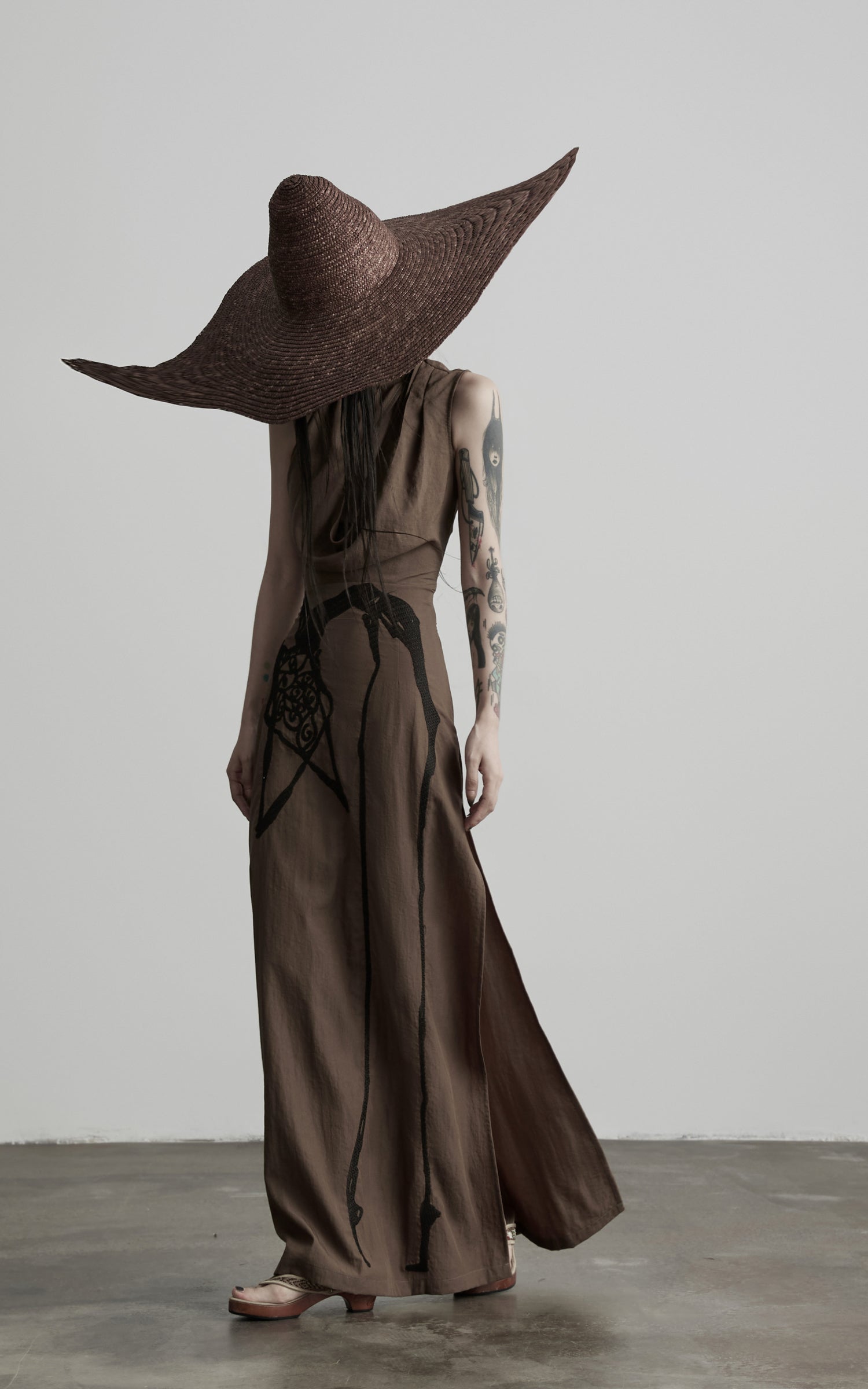 DOINDULGE Halter Cowl Neck Embroidered Maxi Dress