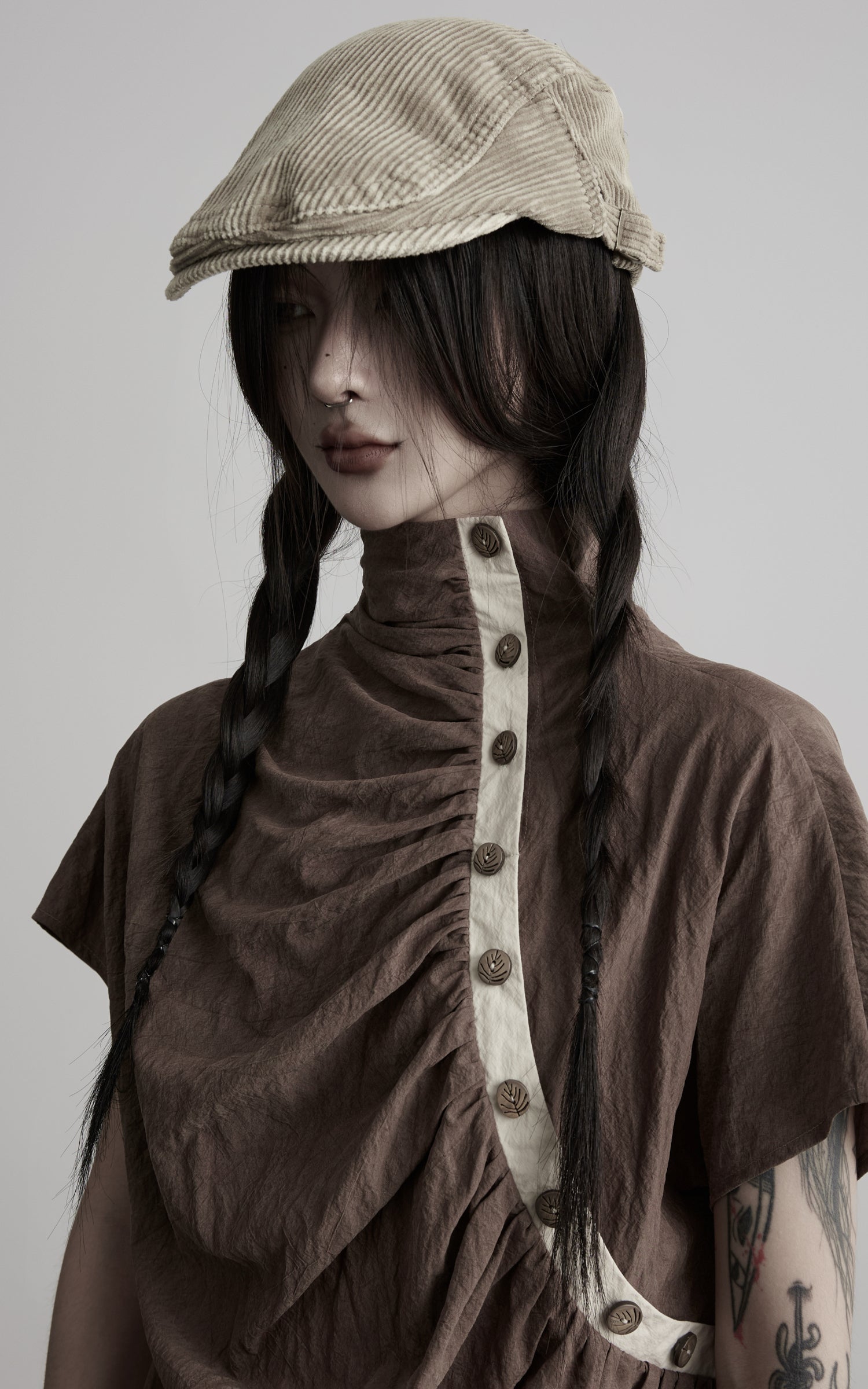 DOINDULGE High Neck Ruched Button T-Shirt