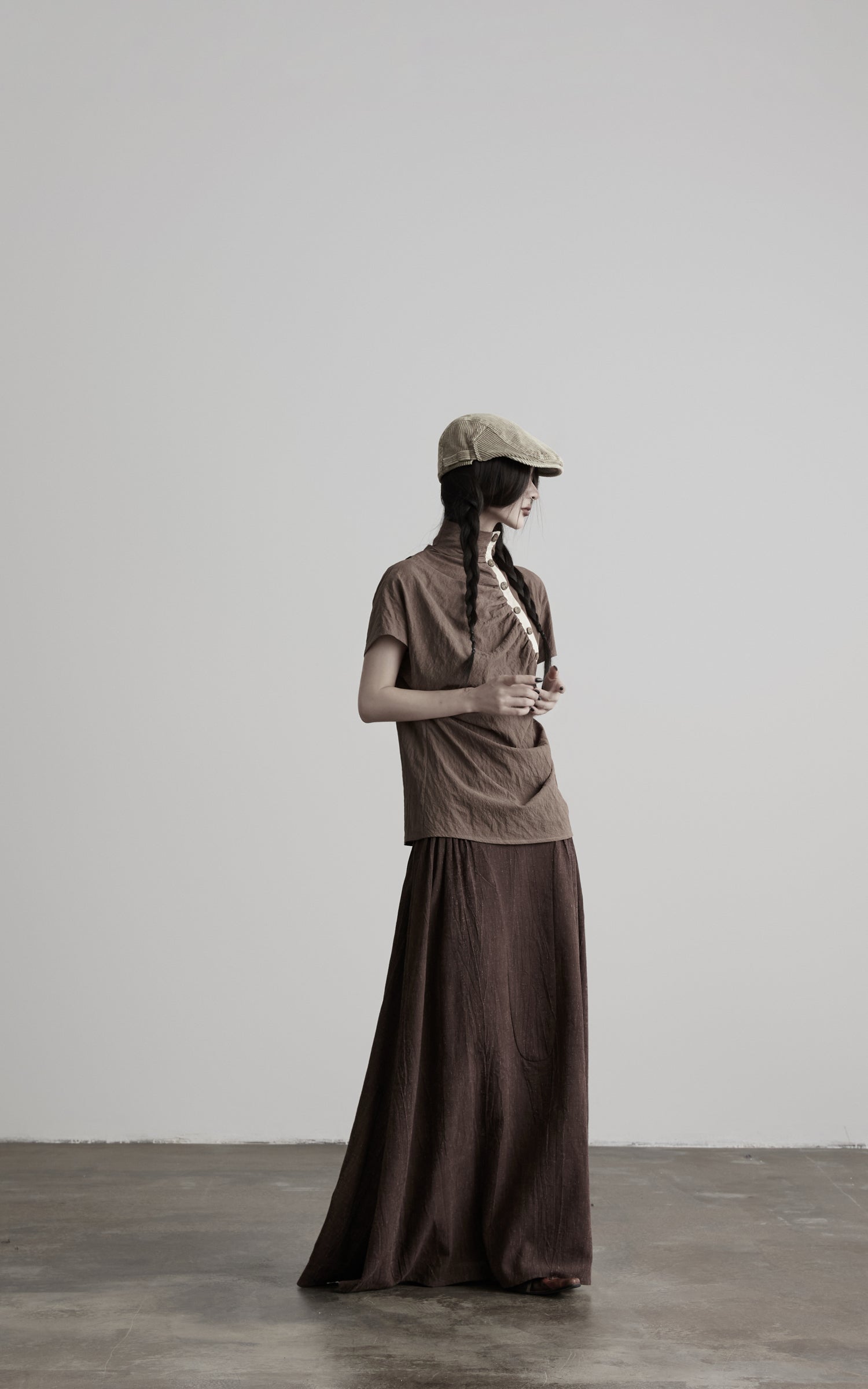 DOINDULGE High Neck Ruched Button T-Shirt