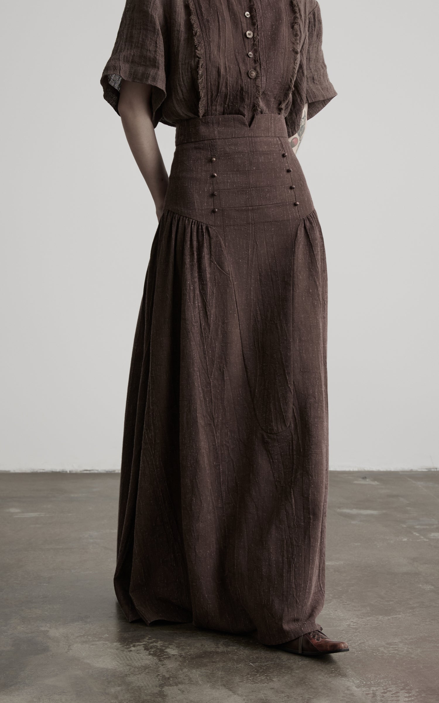 <tc>DOINDULGE</tc> Jupe longue à panneaux froncés taille haute