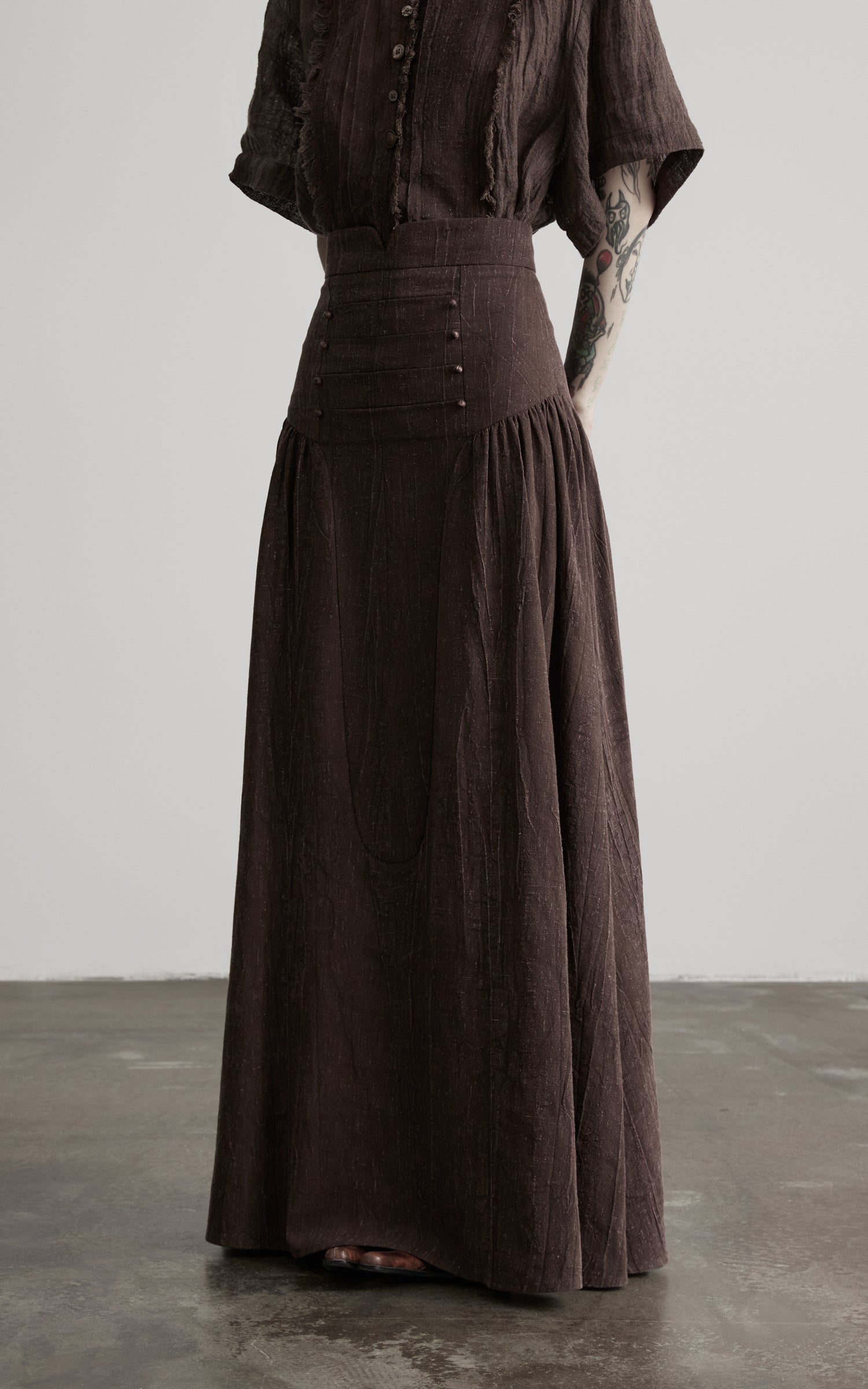 <tc>DOINDULGE</tc> Jupe longue à panneaux froncés taille haute