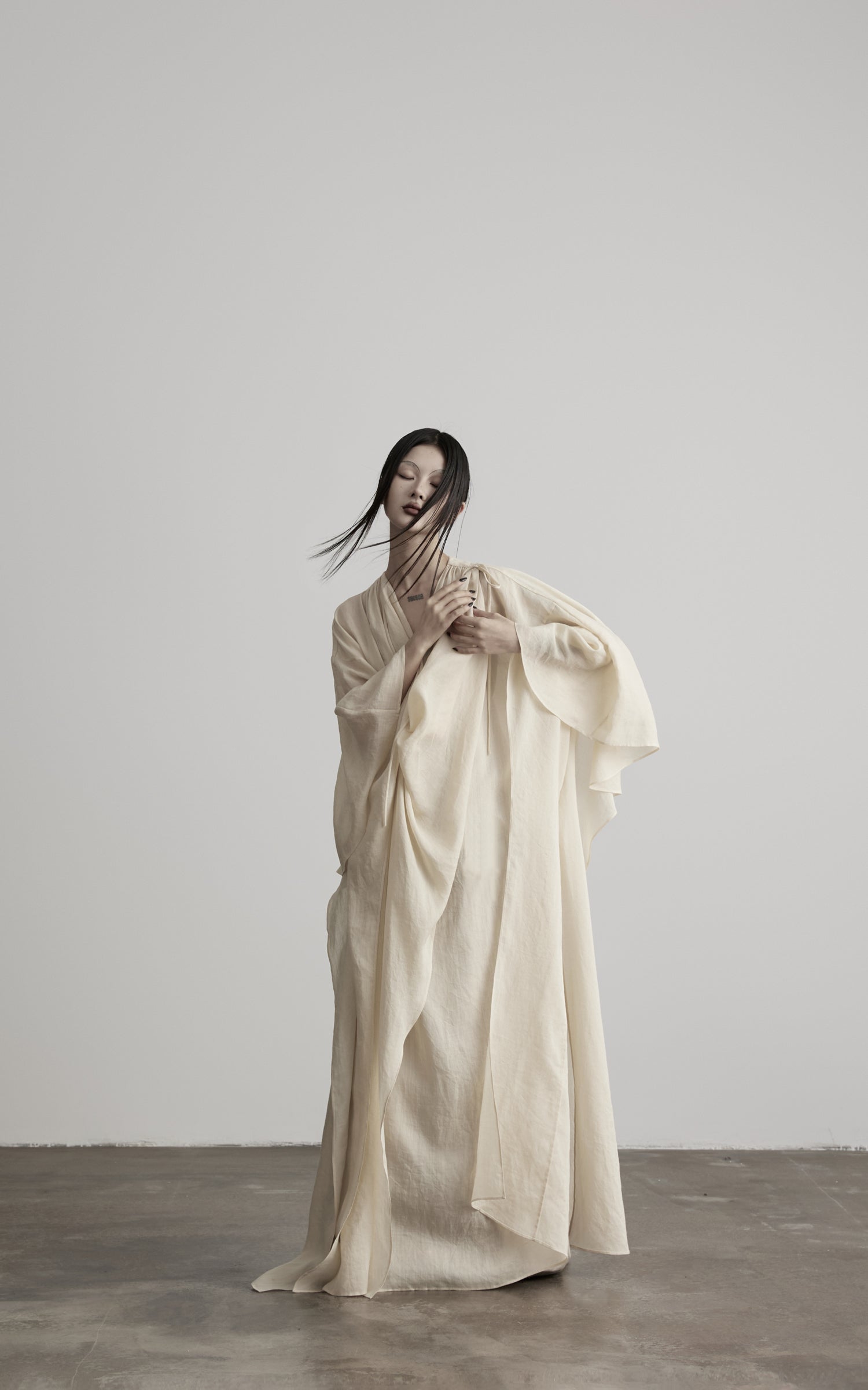 DOINDULGE Cowl Neck Batwing Sleeve Maxi Robe