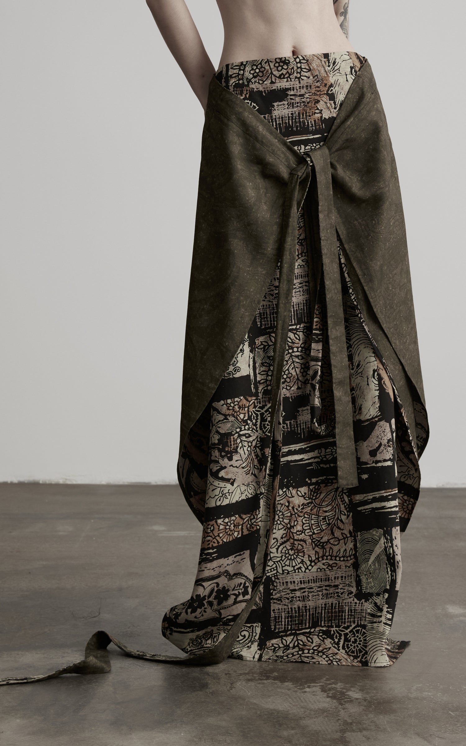 DOINDULGE Convertible Multi-Way Wrap Printed Maxi Skirt