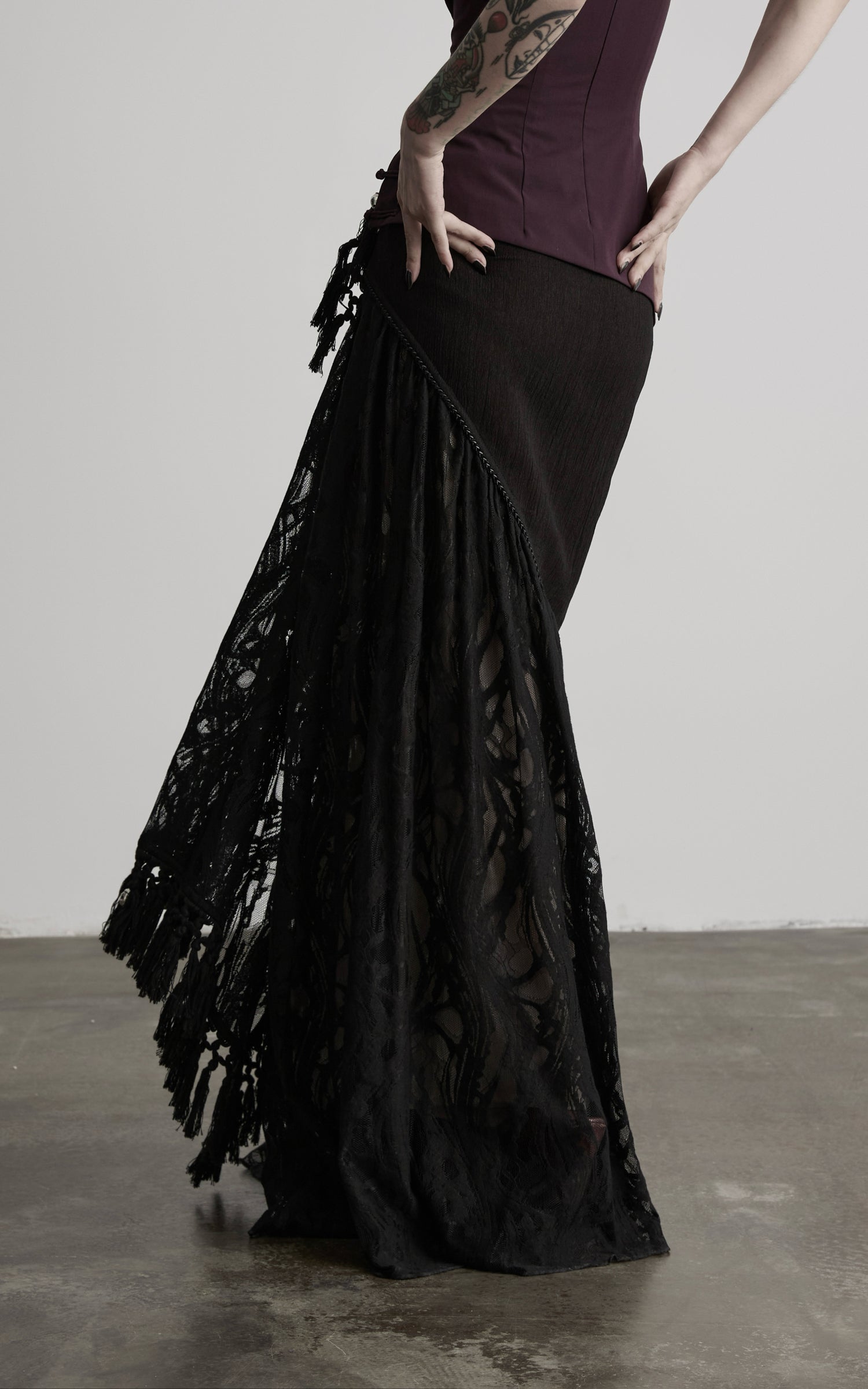 DOINDULGE Detachable Asymmetric Lace Maxi Skirt