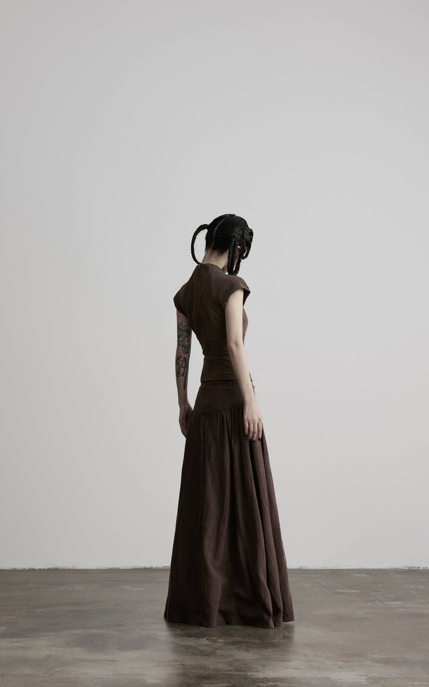 <tc>DOINDULGE</tc> モックネック キャップスリーブ フィットトップ