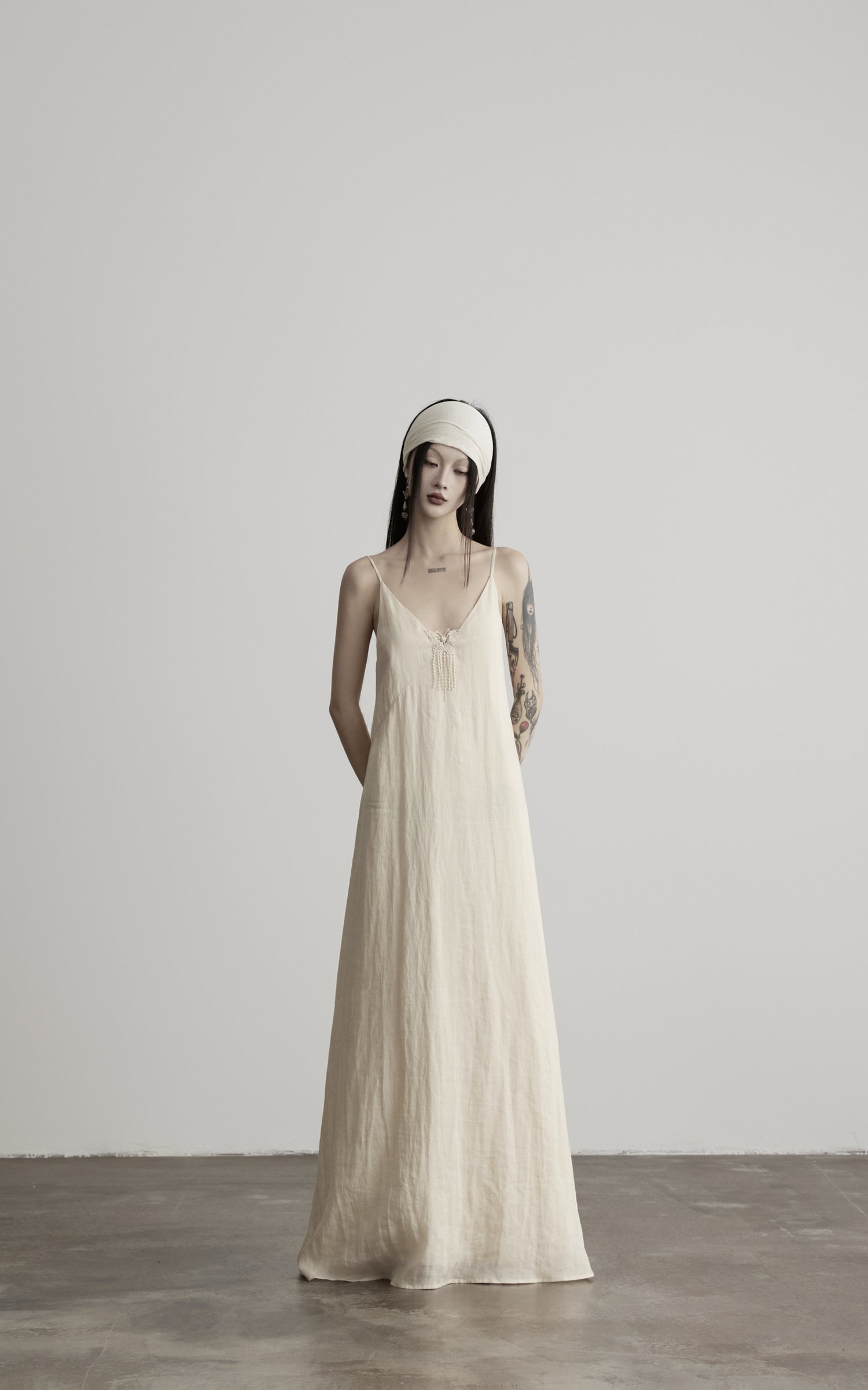 DOINDULGE V-Neck Spaghetti Strap Maxi Dress