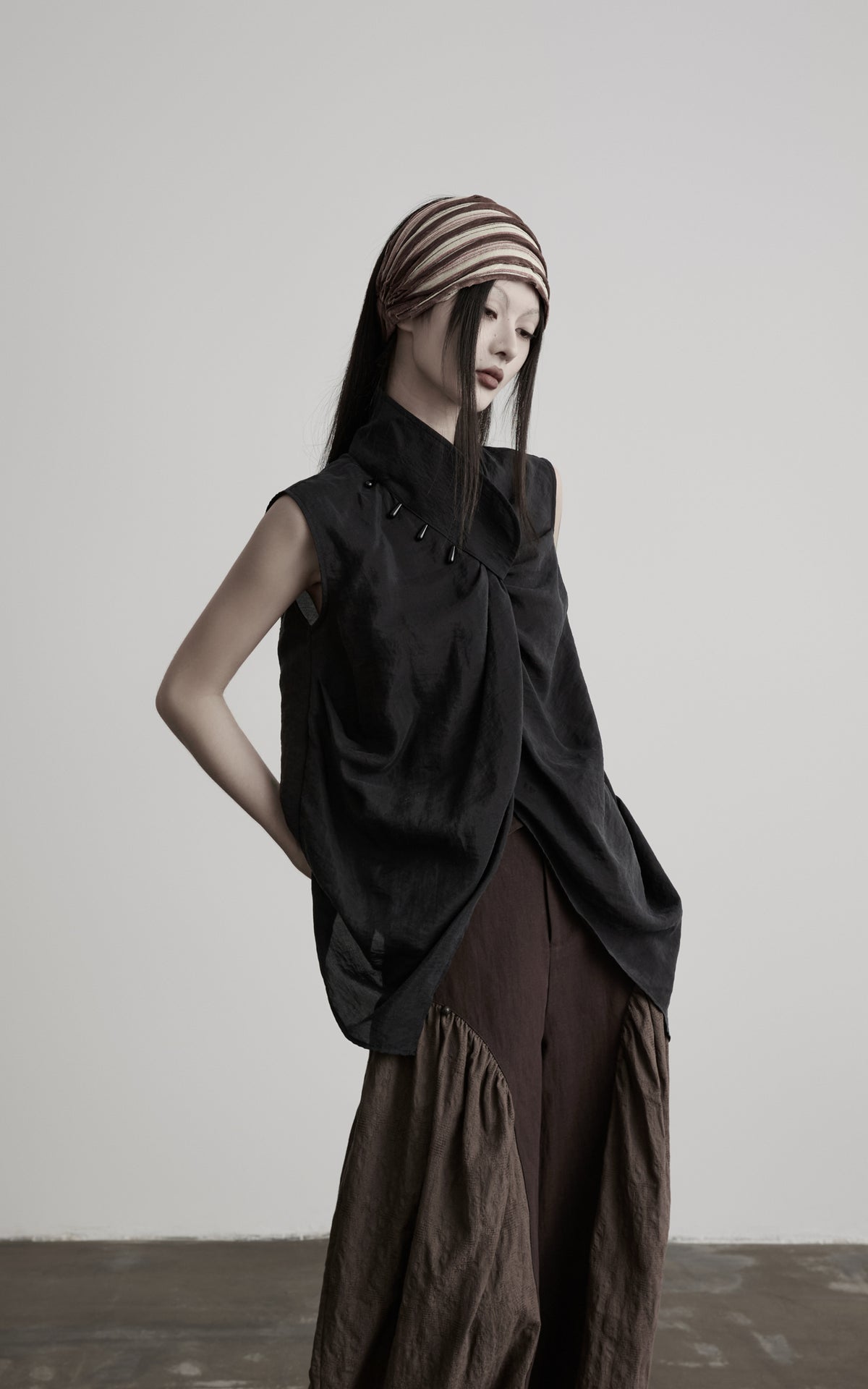 DOINDULGE Avant-Garde Asymmetric Draped Longline Vest