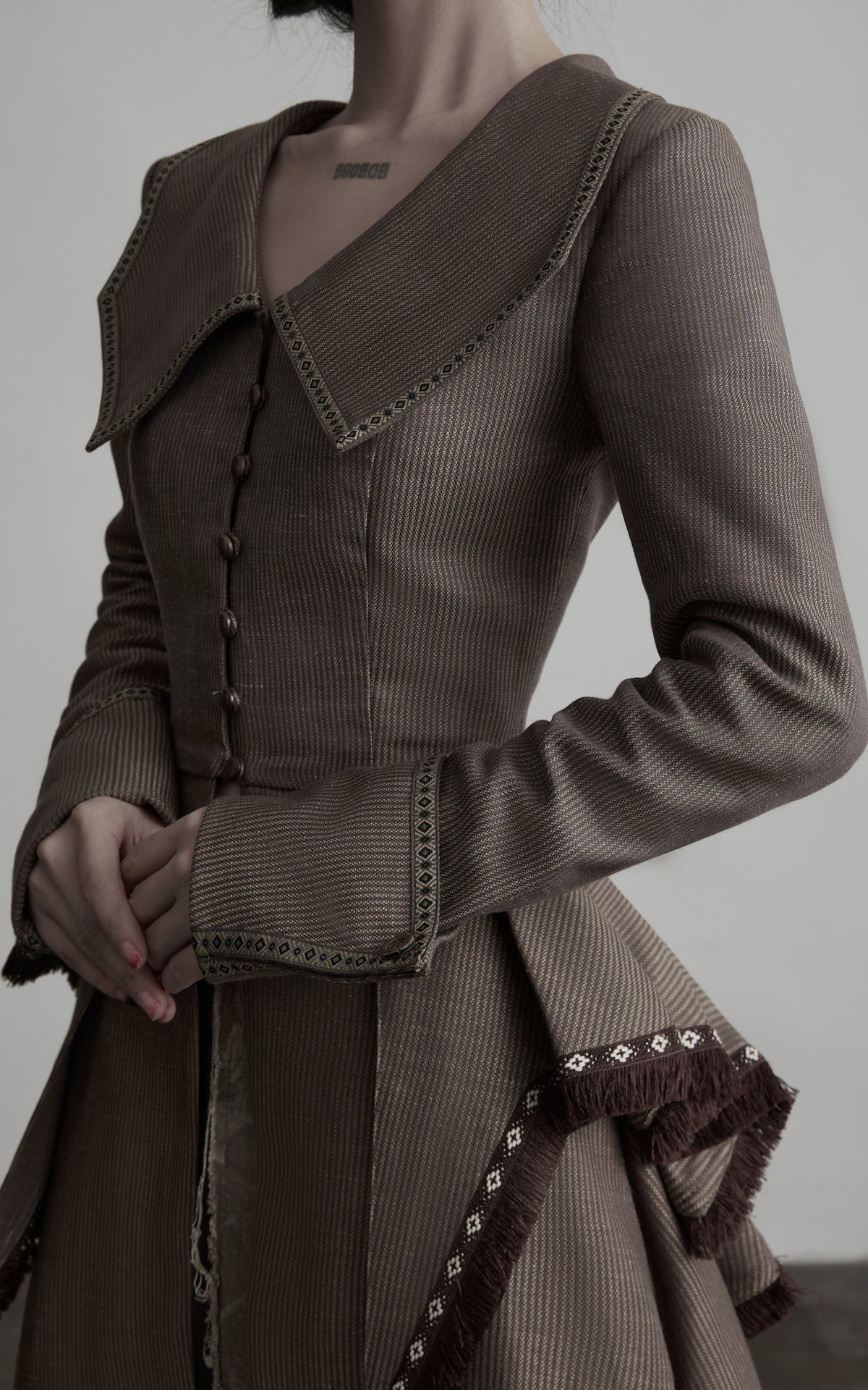 DOINDULGE Victorian Sculpted Waist Mid-Length Jacket