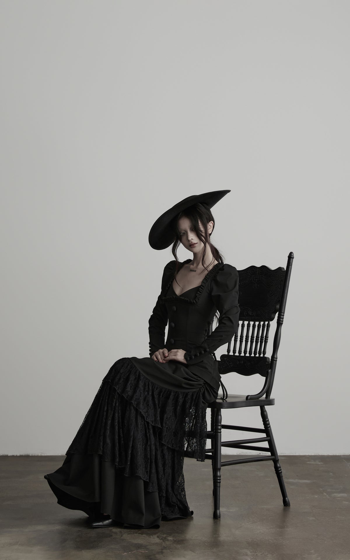 <tc>DOINDULGE</tc> Gothic Spitzen-Panel Tailliertes Maxi-Kleid