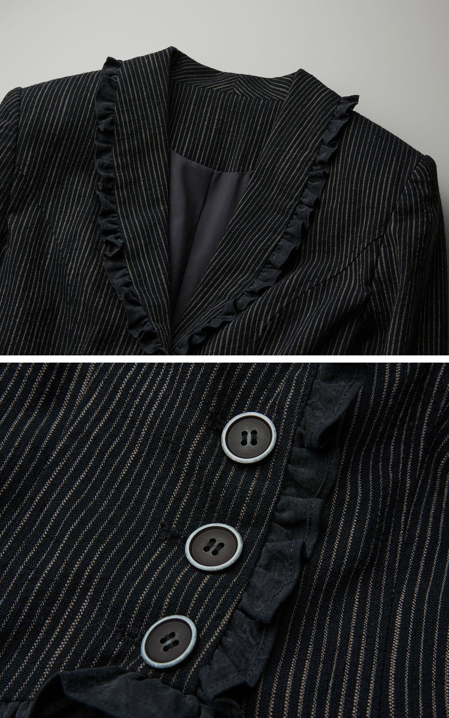 <tc>DOINDULGE</tc> Robe longue gothique structurée à rayures fines
