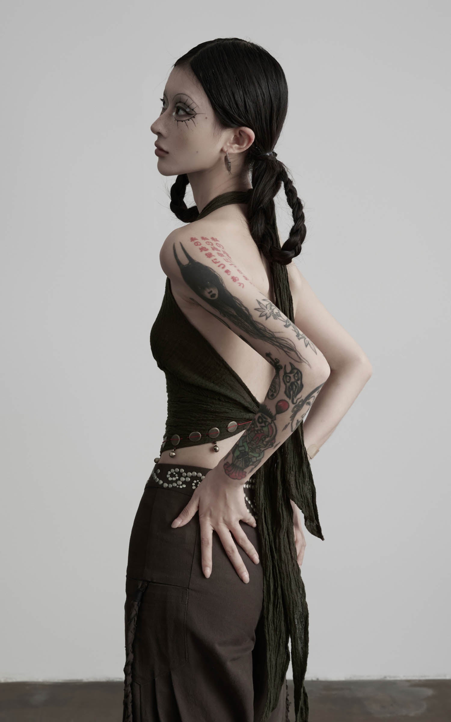 Dark olive halter tie-up crop top side back upper view