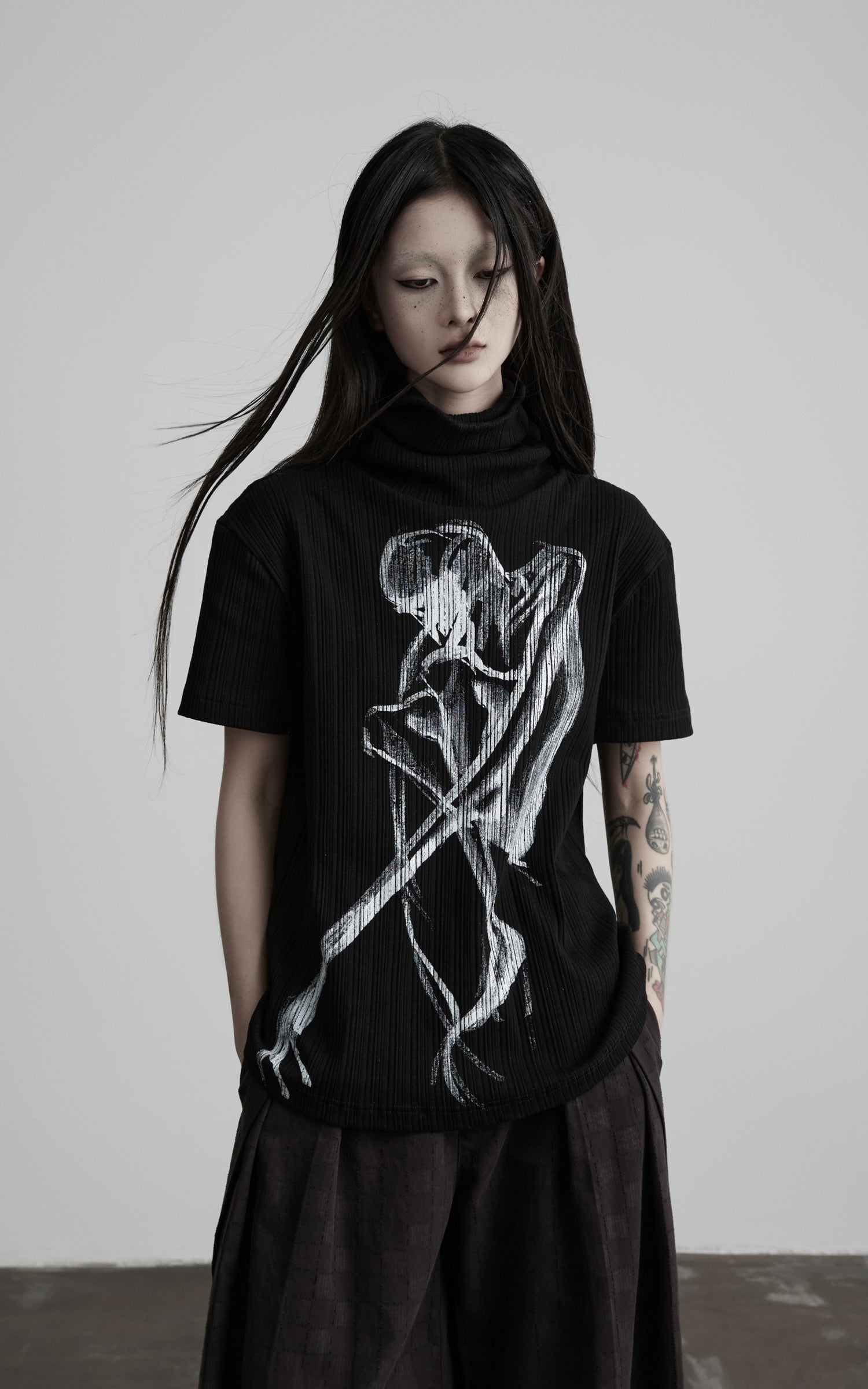 Load video: DOINDULGE High Stretch Ribbed Graphic T-Shirt